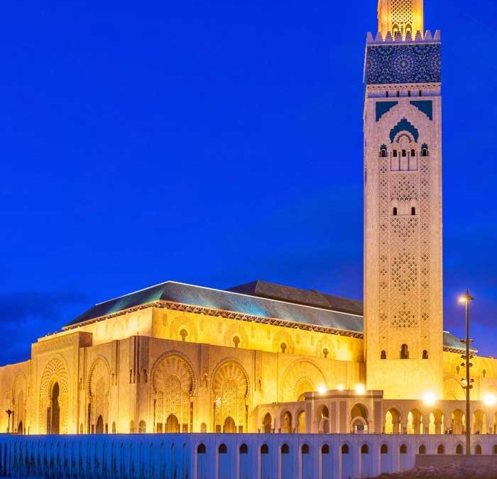 4 Days Tour from Casablanca to Fes via Chefchaouen & Volubilis